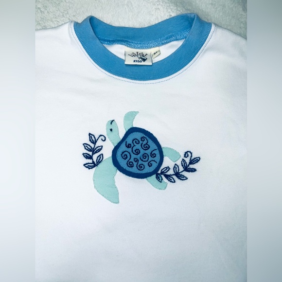 Luigi Kids sea turtle top and shorts outfit, size 3T, EUC - Picture 2 of 5